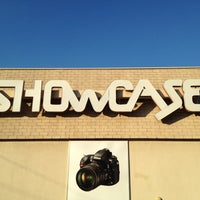 Снимок сделан в Showcase Inc. Photo &amp;amp; Video пользователем Erik V. 10/5/2012