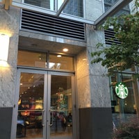 Photo taken at Starbucks by Josh v. on 9/14/2016
