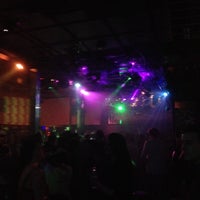 2/21/2016にJosh v.がNeighbours Nightclubで撮った写真