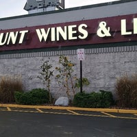 Photo taken at Viscount Wines &amp;amp; Liquor by Rob J. on 9/30/2020