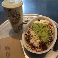 Photo taken at Chipotle Mexican Grill by Aylin O. on 1/22/2016