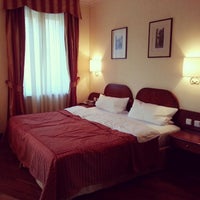 Foto tirada no(a) Best Western Hotel Kinsky Garden por Olga T. em 12/30/2012