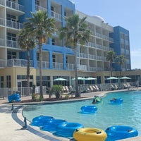 Photo taken at Holiday Inn Resort Fort Walton Beach by Graham on 4/24/2022