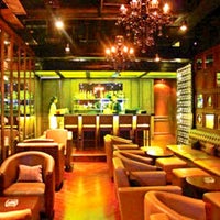 Photo taken at Whiskey Barons Jakarta by Van D. on 9/26/2012