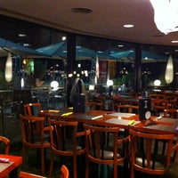 Foto diambil di Restaurante Burg &amp;amp; Gintonic oleh Hotel Vila de Caldes pada 11/17/2013