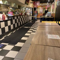Photo taken at MOOYAH Burgers, Fries &amp;amp; Shakes by Lena C. on 12/11/2020