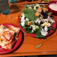 Photo taken at Sweet Tomatoes by Steven C. on 1/28/2018