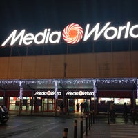 11/28/2012にSamy M.がMedia Worldで撮った写真