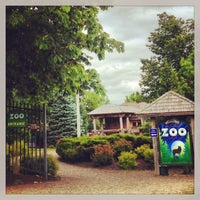 Снимок сделан в New York State Zoo at Thompson Park пользователем Shelly P. 7/24/2013