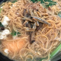 Photo taken at Poon Nah City Home Made Noodle by MapLe on 11/12/2016