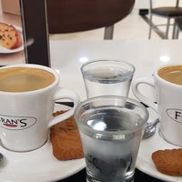 Photo taken at Fran&#39;s Café by Marcelo M. on 12/8/2018