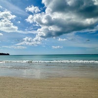 Photo taken at Kamala Beach by Qahtani on 5/7/2024