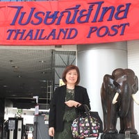 Photo taken at บริษัท ไปรษณีย์ไทย จำกัด (Thailand Post Co., Ltd.) by Jinda J. on 12/21/2021