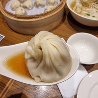 Photo taken at Din Tai Fung 鼎泰豐 by youngmin K. on 5/18/2024