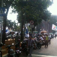 Photo taken at Halte TransJakarta Pasar Rumput by PU3_2 S. on 10/3/2012