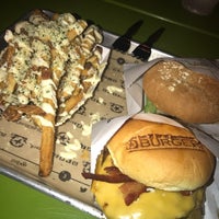 5/28/2017 tarihinde Joe C.ziyaretçi tarafından BurgerFi'de çekilen fotoğraf