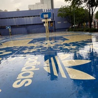 Photo taken at Canchas de Baloncesto, Del. Benito Juarez by Viv T. on 6/14/2022