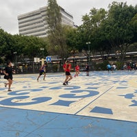 Photo taken at Canchas de Baloncesto, Del. Benito Juarez by Viv T. on 8/10/2022