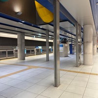Photo taken at Minatomirai Station (MM03) by Kiyoyasu A. on 4/12/2024