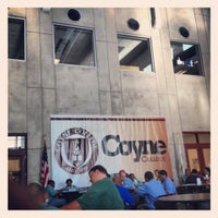 รูปภาพถ่ายที่ Coyne College โดย Chris B. เมื่อ 10/9/2012