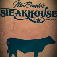 Foto tirada no(a) McBride’s Steakhouse por Casey D. em 6/23/2014