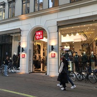 Photo taken at Uniqlo by たつや on 9/28/2021