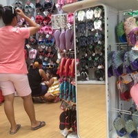 crocs premium outlet