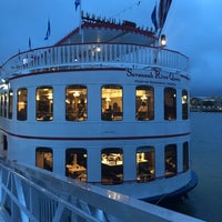 Foto tirada no(a) Savannah&amp;#39;s Riverboat Cruises por Donna S. em 10/19/2019