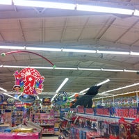 Photo taken at Toys&amp;quot;R&amp;quot;Us by Rena P. on 10/28/2012