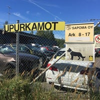 Photo taken at Autopurkamo Sapoma Oy by Juhani R. on 8/8/2018