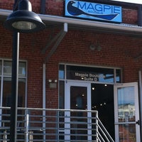 Foto tomada en Magpie Boutique  por Tad S. el 11/10/2012