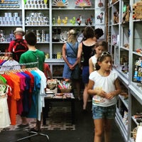 Foto tirada no(a) Alfama Shop - O Passeio da Dona Sardinha e do Senhor Bacalhau por António A. em 8/4/2015