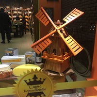 Photo taken at Cheese Kingdom by Alina G. on 4/13/2019