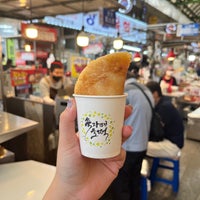 Photo taken at Gwangjang Market by yoojeen on 5/3/2024