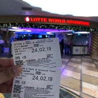 Photo taken at Lotte World Adventure by Najah on 2/19/2024