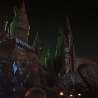 Photo taken at Harry Potter and the Forbidden Journey by H🎧 on 10/2/2023