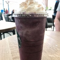 Photo taken at Starbucks by Daria A. on 8/15/2018