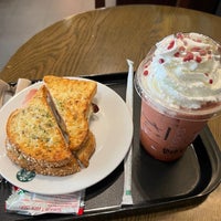 Photo taken at Starbucks by Daria A. on 11/4/2022