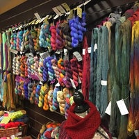 รูปภาพถ่ายที่ Raging Wool Yarn Shop โดย Raging Wool Yarn Shop เมื่อ 1/27/2017