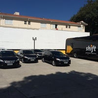 Photo taken at Shift Mobilidade Corporativa - Headquarters by Ale P. on 7/3/2014