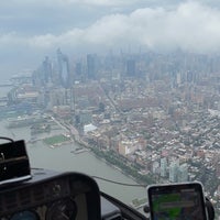 รูปภาพถ่ายที่ New York Helicopter โดย ATA 🐎 เมื่อ 8/7/2023