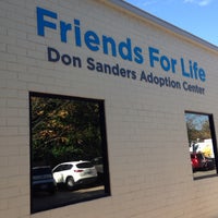 12/1/2016에 Brian S.님이 Friends For Life No Kill Animal Adoption &amp;amp; Rescue Shelter에서 찍은 사진