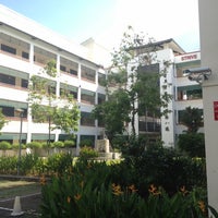 Photo taken at Fuhua Secondary School by Systems Integrators P. on 12/7/2012