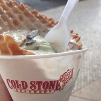 Photo taken at Cold Stone Creamery by Stephanie S. on 9/5/2013