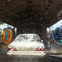 Photo taken at Anex Automatic Car Wash by R. Dimas B. on 9/13/2013
