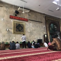 Photo taken at Masjid Agung Sunda Kelapa by  Rully A. on 1/14/2019