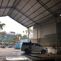 Photo taken at Washtime-Car Wash by  Rully A. on 8/23/2017