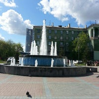 Photo taken at фонтан на ДК Энергия by Илья Б. on 6/6/2013