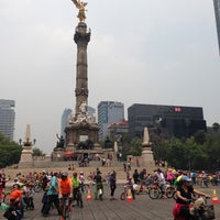 Photo taken at Monumento a la Independencia by Dante on 5/12/2013