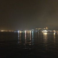Foto tirada no(a) Karaköy Liman Lokantası por Ali B. em 12/26/2014